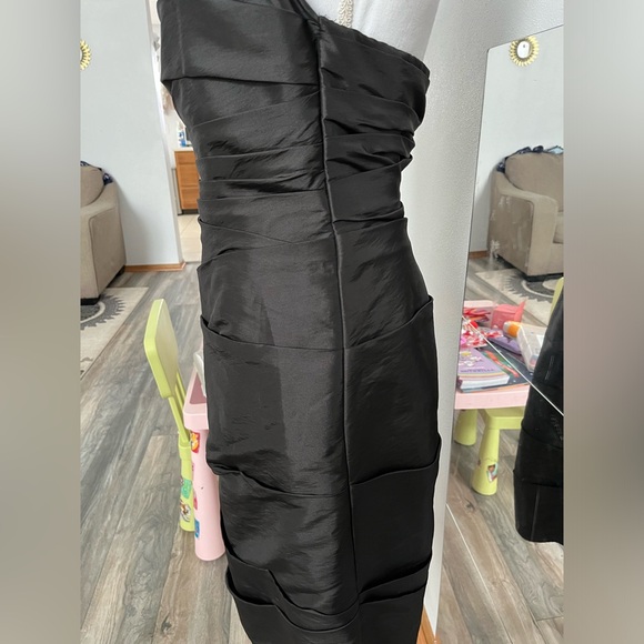 WTOO by Watters & Watters Black Ruched Strapless Wedding Cocktail Dress Size10 - Picture 3 of 9